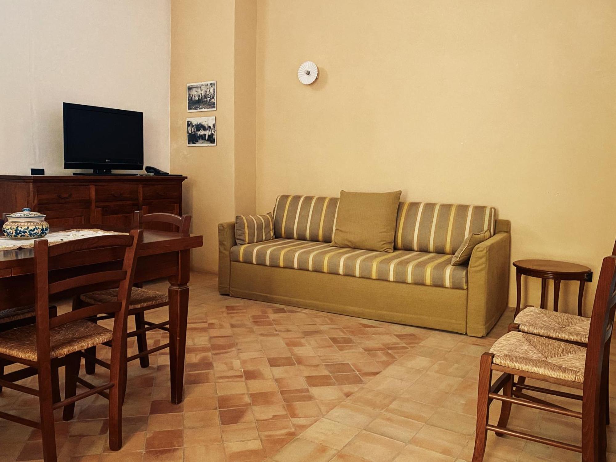 Palazzo Gambuzza Aparthotel Ispica Cameră foto